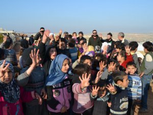 Amasya'dan Yola Çıkan 5 Tır Yardım Suriye'ye Ulaştı