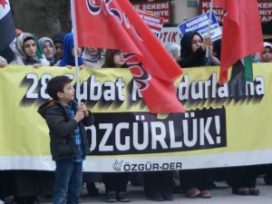 Bursa'da Darbeciler ve İranlı Katiller Protesto Edildi