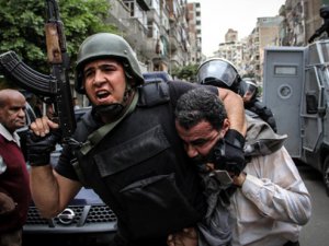 Mısır'da İhvan Üyesi 44 Kişi Daha Gözaltına Alındı