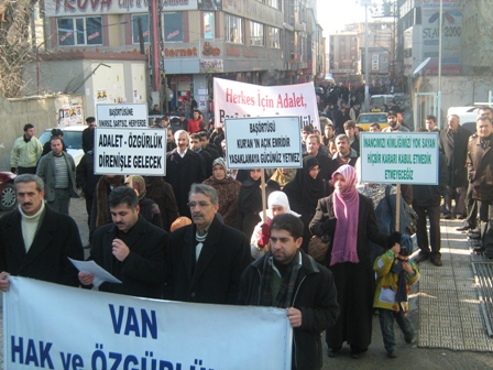 Van’da 121. Başörtüsü Eylemi