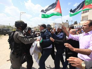 Kudüs’te "Toprak Günü" Yürüyüşüne Müdahale