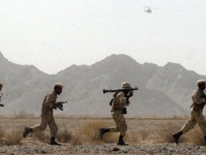 Pakistan Sınırında 8 İran Askeri Öldürüldü