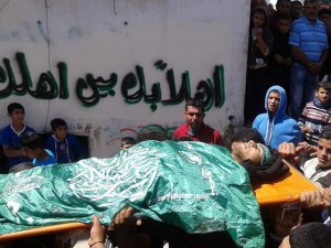 Şehit Ebu Cahişe'nin Cenazesine Binlerce Filistinli Katıldı