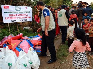 İHH Nepal'de İnsani Yardımlara Devam Ediyor