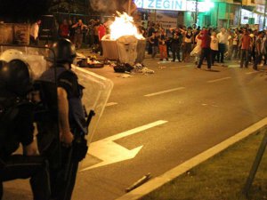 Makedonya'da Protesto: 55 Yaralı