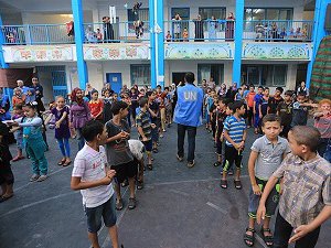 UNRWA Gazze'deki Sığınma Merkezlerini Tahliye Etti