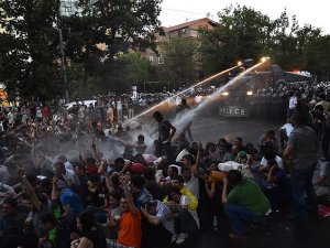 Ermenistan'da Elektrik Zammı Protestoları Sürüyor