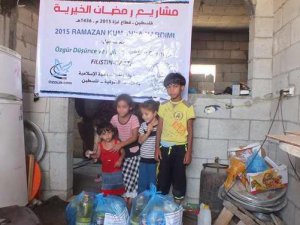 Özgür-Der'in Gazze'de Kumanya Dağıtımı Devam Ediyor