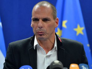 'Yunanistan Batarsa 1 Trilyon Avro Kaybedilecek'