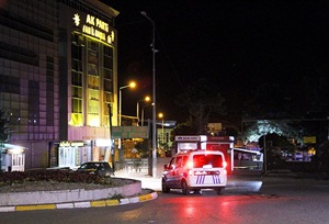 Van AK Parti Binasının Yakınına Bomba Bırakıldı!
