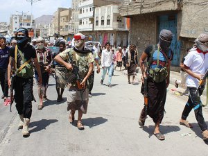 Taiz'de Husilere Operasyon
