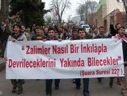 Yıldız Teknik'te İsrail'e öğrencilerden protesto