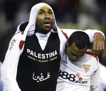 Kanoute'den Filistin'e sahada destek