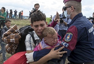 Macaristan'da "Sığınmacı"lara Gayr-i İnsanî Muameleler!