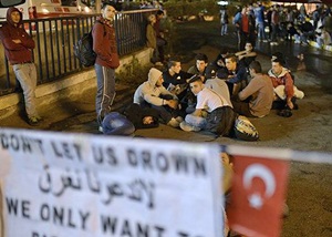 "Sığınmacı"lar Geceyi İstanbul Otogarında Geçirdi