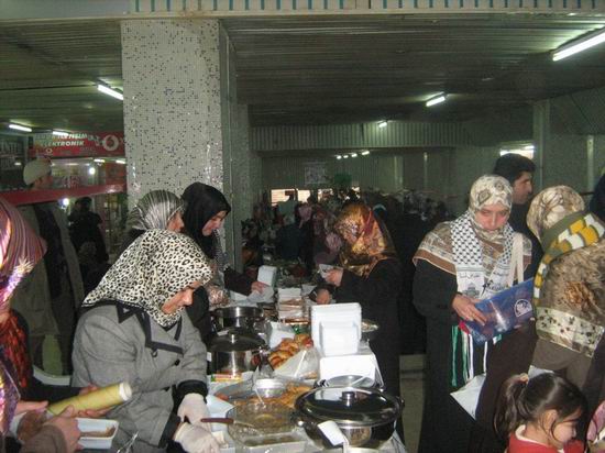 Van’da Filistin İçin Kermes