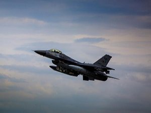 Türkiye F-16'larına Suriye Sınır Hattında Radar Tacizi