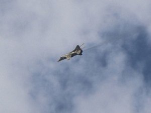 Direnişçiler, Doğu Guta'da Bir Savaş Uçağını Düşürdü