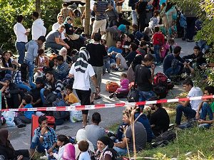 Almanya'da Sığınmacı Yurtlarına Saldırı