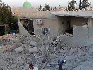 Rusya Suriye'de Sivilleri Vurdu
