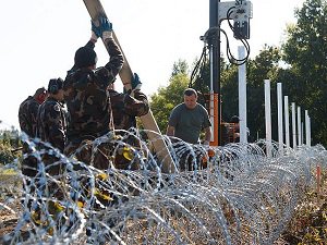 Macaristan Hırvatistan Sınırını da Kapatıyor