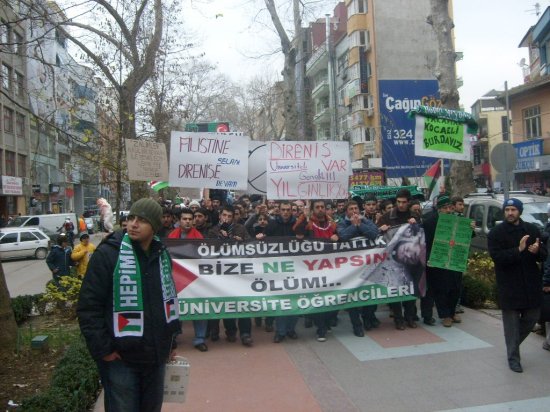 Kocaeli Halkı Filistin için yürüdü