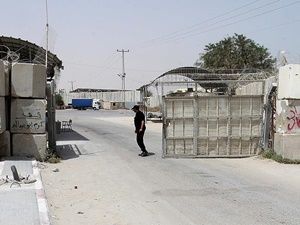 İşgalci İsrail, Kerm Ebu Salim Sınır Kapısını Açtı