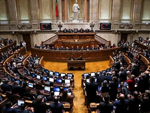 Portekiz'de 10 Günlük Hükûmet Düştü