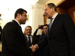 Demirtaş Suriye Halkının Katili Rusya’ya Selam Çaktı!