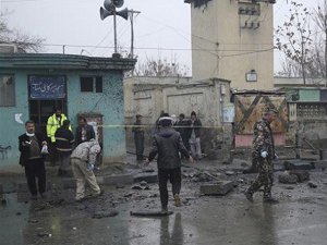 Afganistan'da Cuma Namazı Sırasında Patlama
