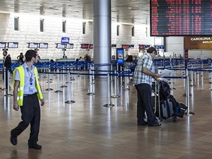 “Uçaktan Asıl İnmesi Gerekenler Irkçı İsraillilerdir”