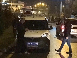 İstanbul'un Eyüp İlçesinde Polis Aracına Ateş Edildi!