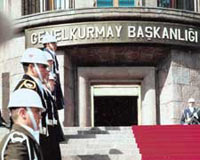 “Genelkurmay Elini Başörtüsünden Çek!”