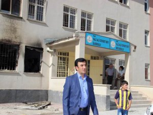 PKK'liler Bir Gecede 3 Okula Saldırdı