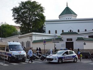 Fransa'ya 'Müslümanları Taciz Etmeyi Durdur' Çağrısı