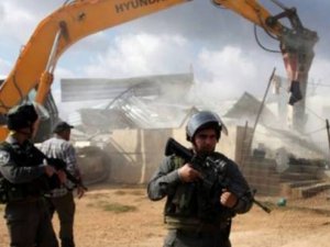 İşgalci İsrail, Filistin'in 9 Sanayi Tesisini Yıktı