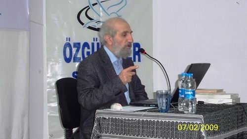 Özgür-Der Sakarya Konferansları Sürüyor