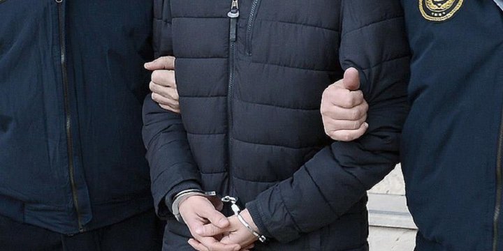 Bursa Merkezli "Paralel Yapı" Operasyonunda 7 Tutuklama