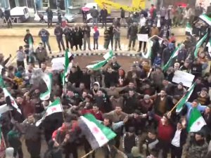 Devrimin 6. Yılında Suriye Halkı Yine Meydanlarda