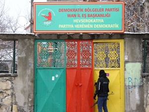 Van'daki PKK Operasyonu: DBP Eş Başkanları Tutuklandı