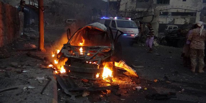 Yemen'de Canlı Bomba Saldırısı: 22 Ölü