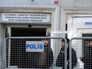 3 Çeçen Müslüman Atatürk Havalimanında Gözaltına Alındı