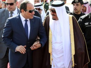 Mısır’da Sisi’yi Ziyaret Eden Suudi Kralı Selman Bir Dizi Anlaşmayla Döndü