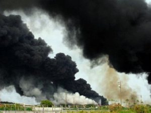 Meksika'da Petrol Tesisinde Patlama