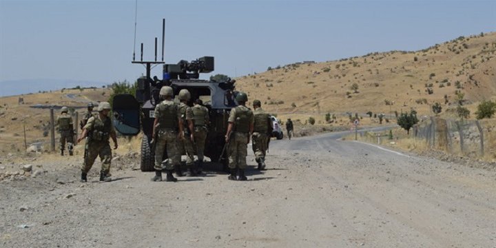 Tunceli'de Karakola Bomba Yüklü Araçla PKK Saldırısı!