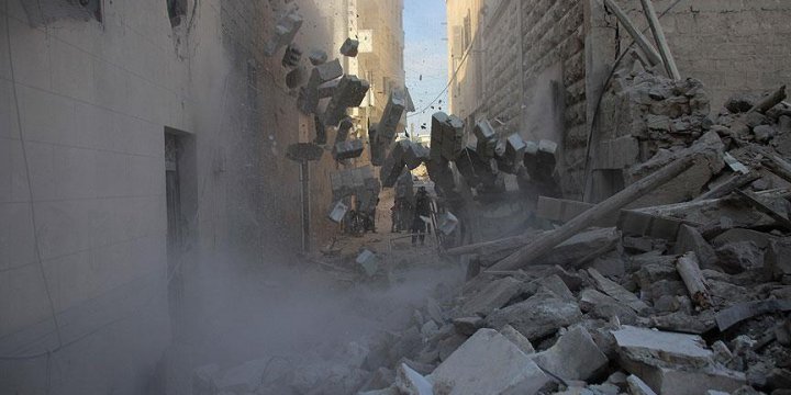 Halep'e Varil Bombalı Saldırı: 3 Ölü, 15 Yaralı