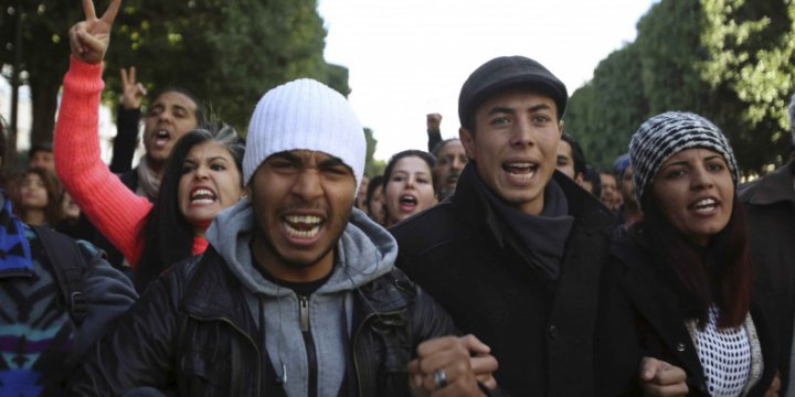 Tunus'ta Sisi Karşıtı Protesto