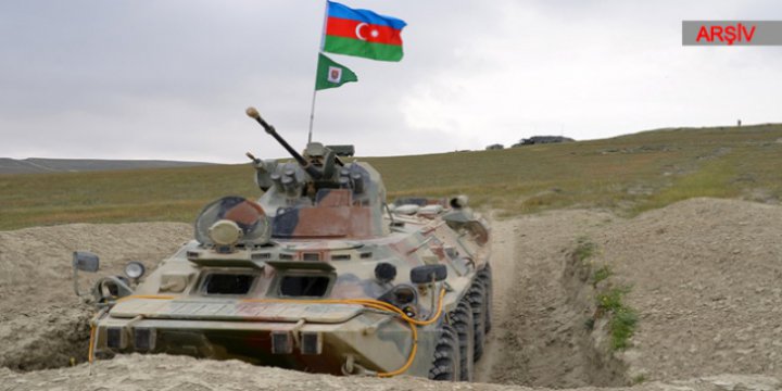 Ermenistan'da Üst Düzey Askeri Yetkililer Görevden Alındı