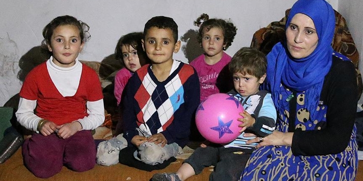 Suriyeli Aileler Yakınlarının Özlemiyle Yaşıyor