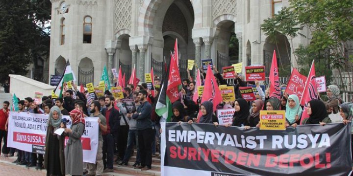 İstanbul Üniversitesi’nde Halep’e Destek Eylemi